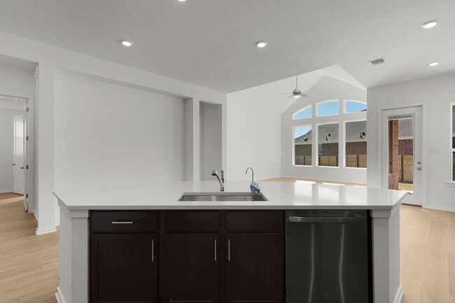 301 Oak Blossom Rd, Liberty Hill, TX 78642 - photo 3