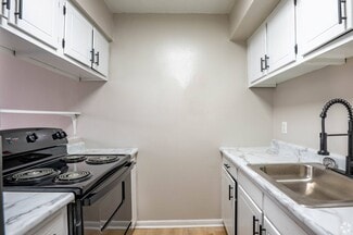10101 Montery Rd, Indianapolis, IN 46235