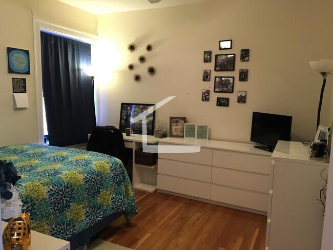 1932 Beacon St unit 3, Brighton, MA 02135 - photo 2