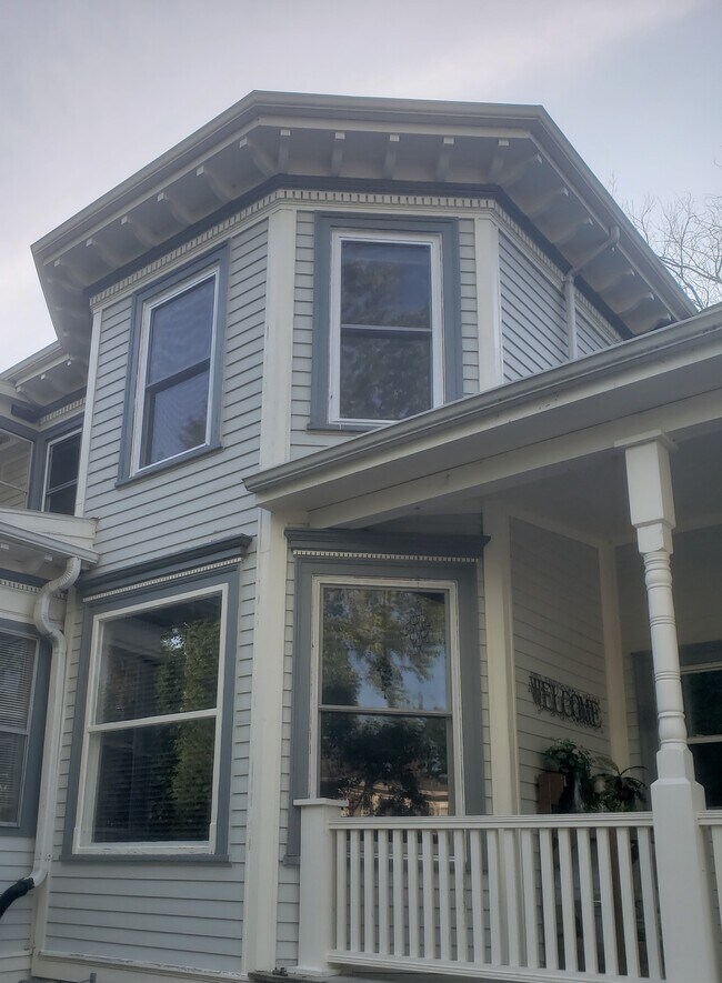 454 W Wisconsin Ave unit 2, Oconomowoc, WI 53066 - photo 7