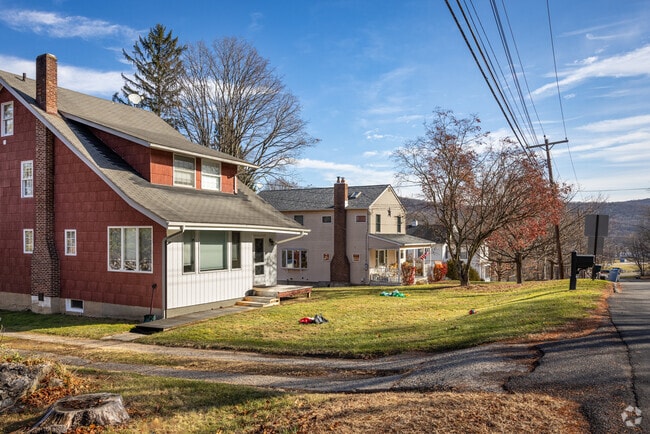 Traditionally a farming community, Franklin boomed during the early 20th century.
