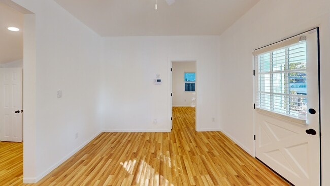 228 E Mill St, Colorado Springs, CO 80903 - photo 2