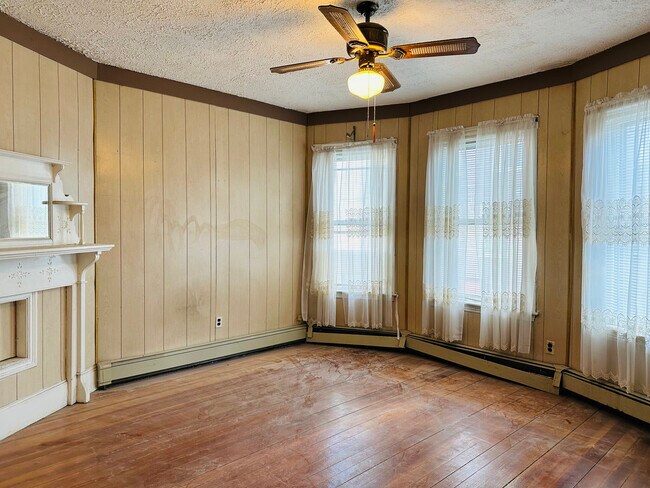 38 Jefferson St unit 1, Cambridge, MA 02141 - photo 5