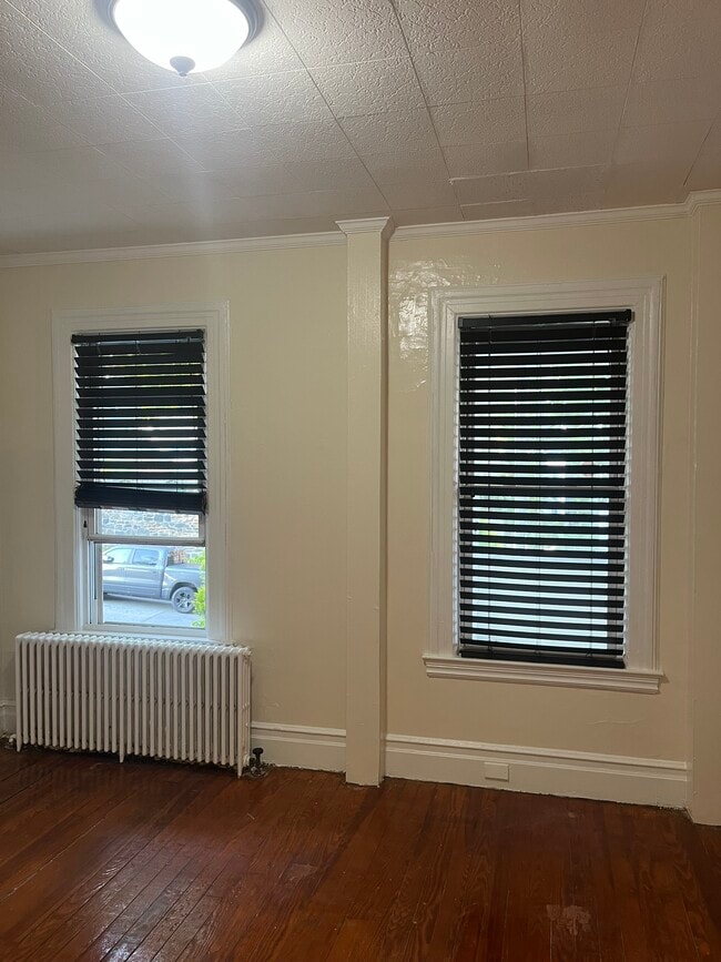 22 Sherwood Ave unit 1, Yonkers, NY 10704 - photo 2