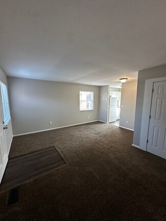 134 Orth Dr Unit 140, New Carlisle, OH 45344