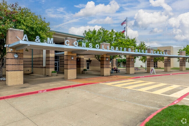 A&M Consolidated High School earned an A grade from Niche.