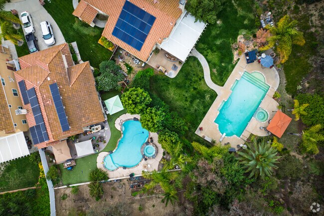 Many Rancho Highlands homes feature backyard pools and patios.