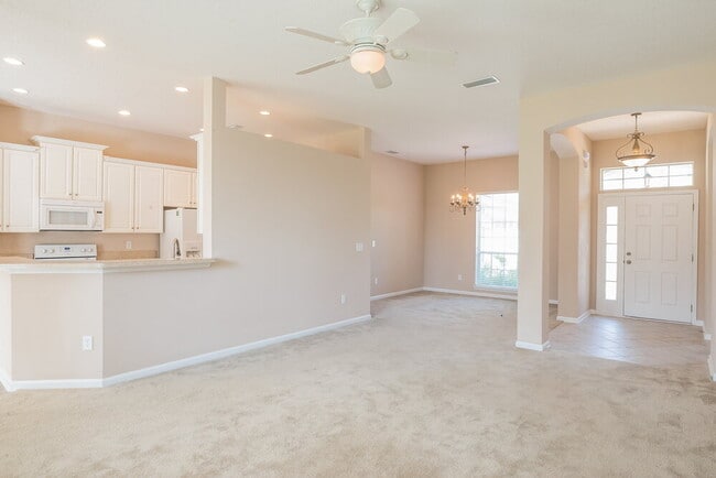 744 Flowers St, Saint Augustine, FL 32092 - photo 3