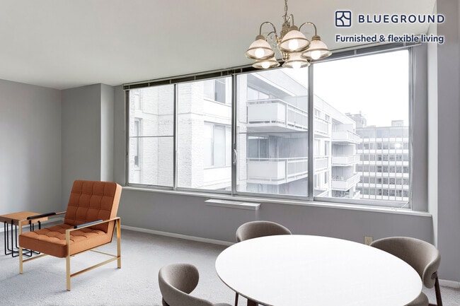 2111 Richmond Hwy unit ID8363A, Arlington, VA 22202 - photo 2