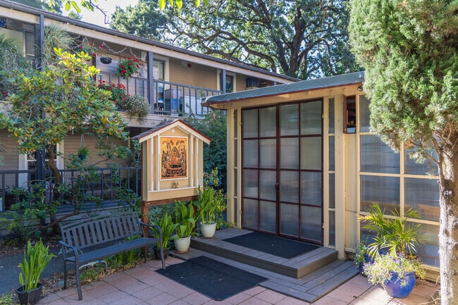 St. Michael's Orthodox School began in 1992 as a series of extension classes for home school.