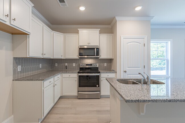 810 Shiloh Church Rd unit 36765014, Wellford, SC 29385 - photo 7