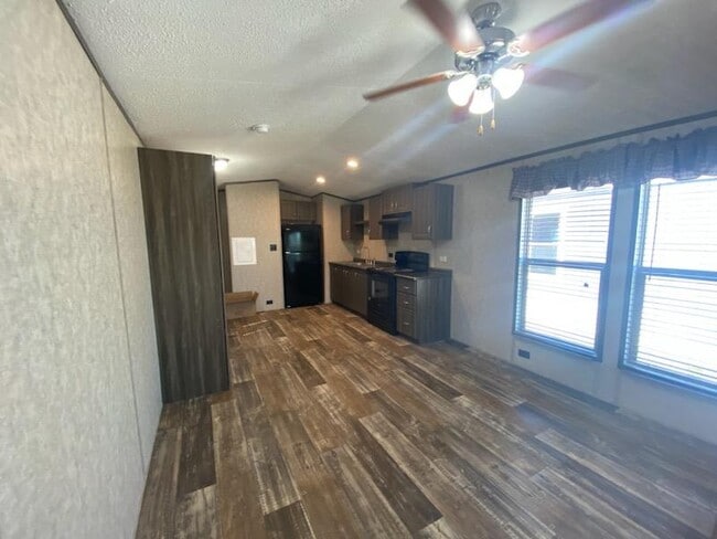 31449 Wisteria Rd unit 61 in resort, Magnolia, TX 77355 - photo 7