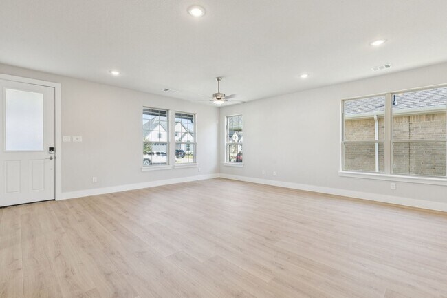 448 Lost Creek Trail, Waxahachie, TX 75165 - photo 4