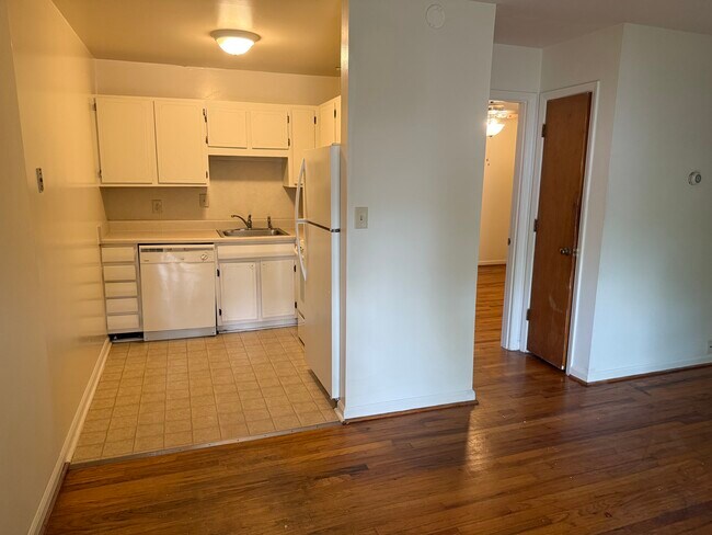 394 S Pope St unit 7, Athens, GA 30605 - photo 5