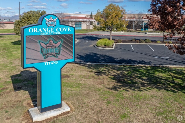Welcome to Orange Cove High School in Orange Cove.