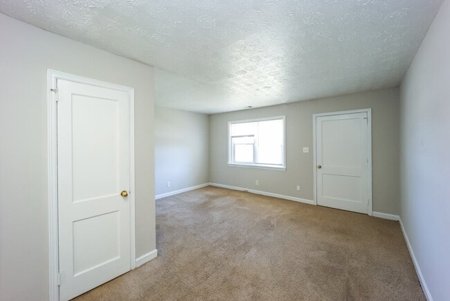 5299 Sharon St, Forest Park, GA 30297 - photo 3