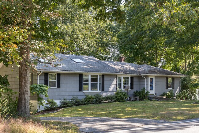 Ranch homes are very common style around Occom.