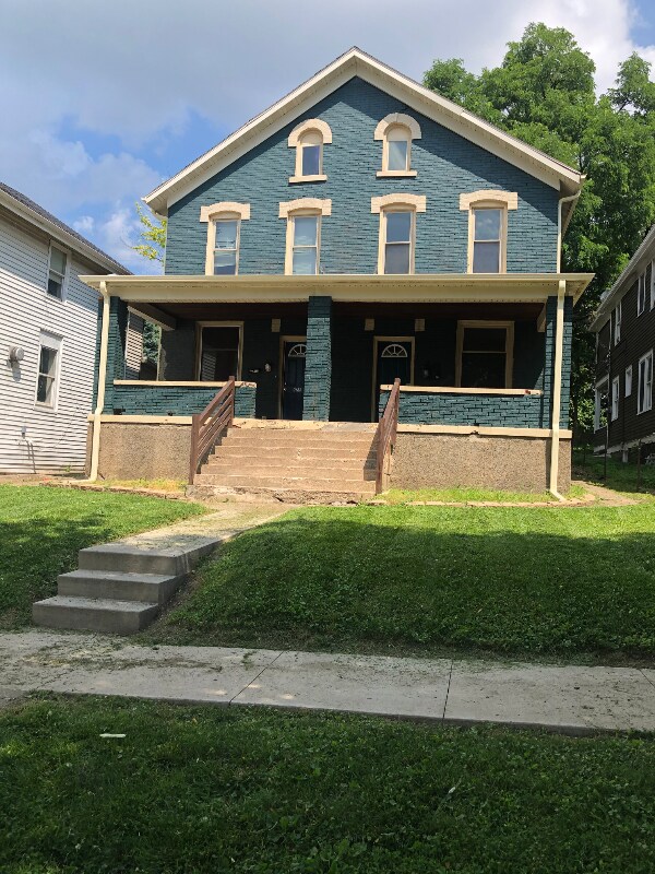 675 Jefferson St, Dubuque, IA 52001 - photo 1