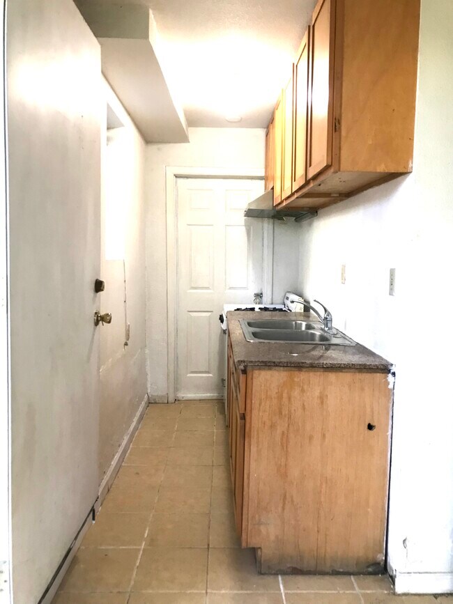 1402 High St unit B, Alameda, CA 94501 - photo 3