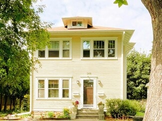 2416 34th Ave S, Minneapolis, MN 55406