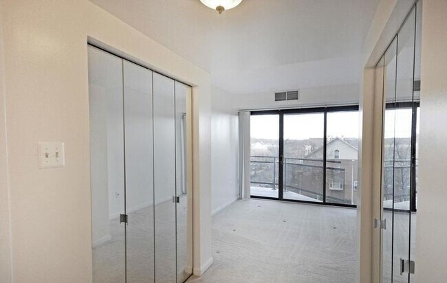 The Atrium unit 422, Arlington, VA 22209 - photo 4
