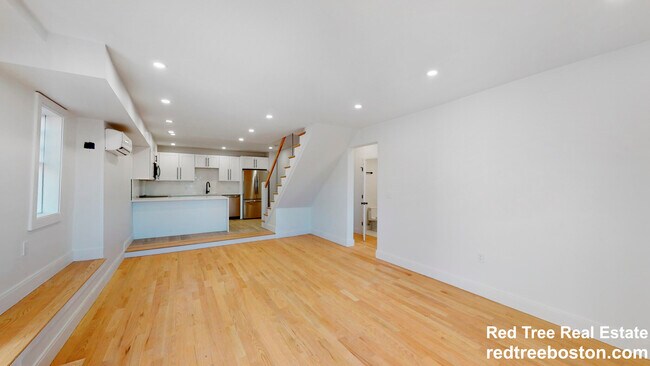44 High St unit 1, Newton Upper Falls, MA 02464 - photo 2