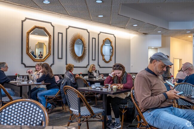 Bread and Chocolate on Connecticut Ave NW is just outside Barnaby Woods.