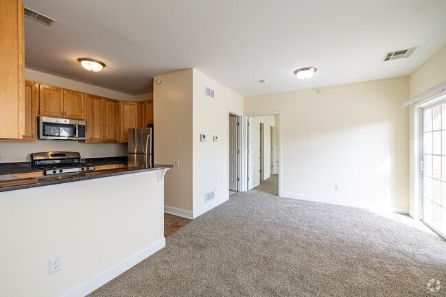2BR, 2BA - 1,104SF - Hampton - Dining Room