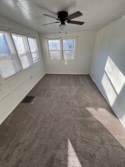 507 King St unit 1, Fayette, IA 52142 - photo 7