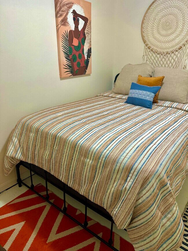 4903 Ashford Dr unit Studio, Upper Marlboro, MD 20772 - photo 3