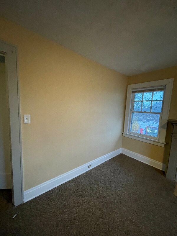 620 Lincoln Way W unit upstairs, Massillon, OH 44647 - photo 7