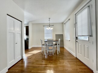 327 Freyling Place SE, Grand Rapids, MI 49506