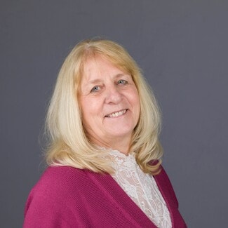Angelika Schelling