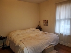 672 Centre St, Newton, MA 02458