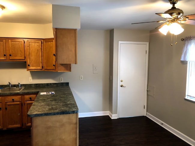 13589 Whitney Rd unit 13589 Whitney Road, Strongsville, OH 44136 - photo 6