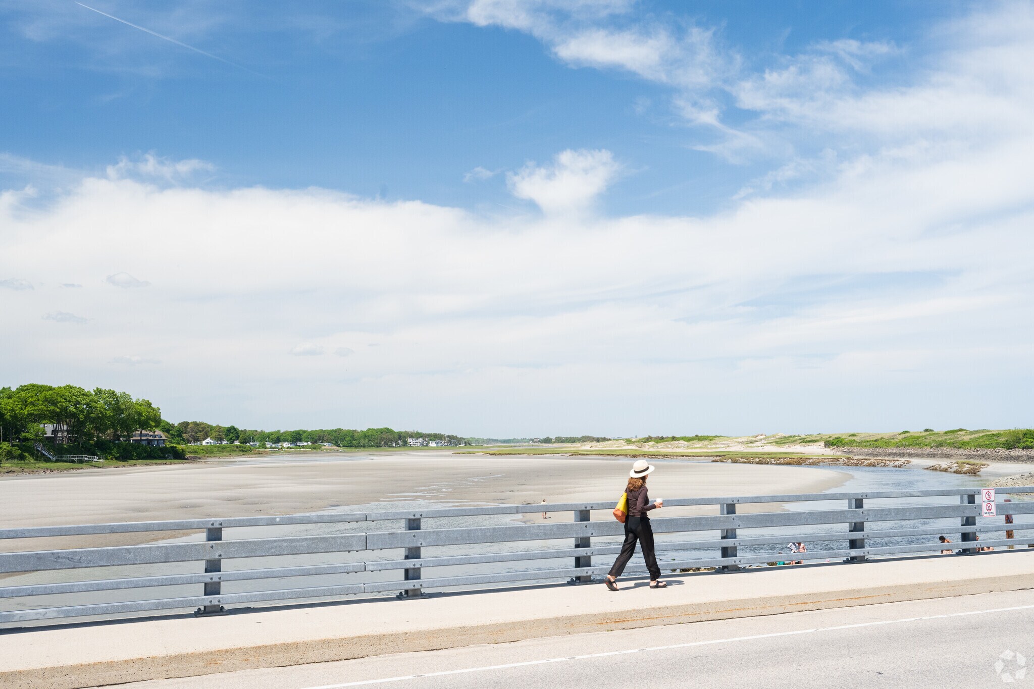 Ogunquit Beach is located at a walkable distance from all the restaurants and stores downtown.