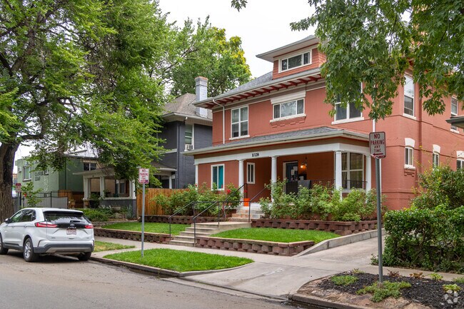 Large single family homes that have been converted to apartments are common in Capitol Hill.