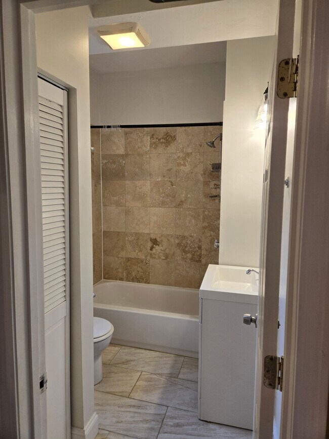 1193 Commonwealth Ave unit 17, Boston, MA 02134 - photo 4