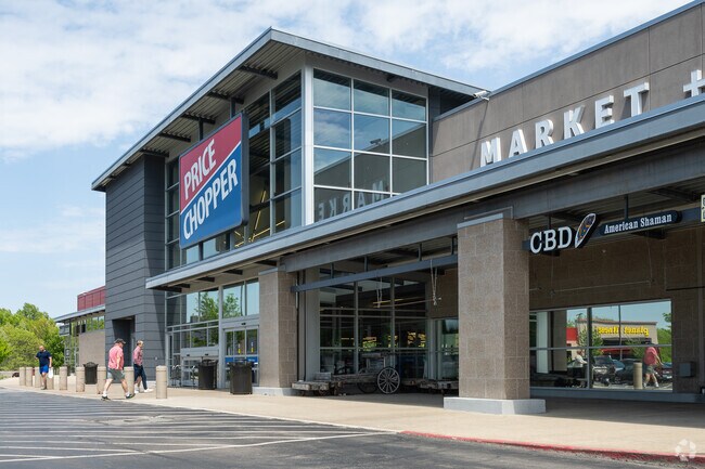 Price Chopper is a local grocery market in Jefferson Highlands.