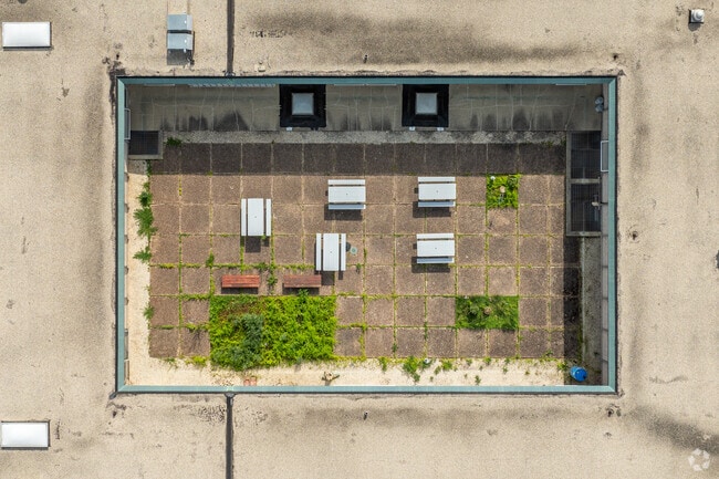 St. Joseph Elementary School in Wauwatosa, WI provides an outdoor learning space.