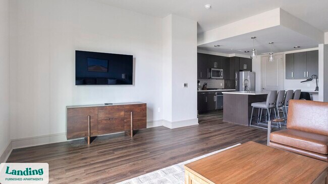 1414 Wood Hollow Dr unit 1-329, Houston, TX 77057 - photo 4