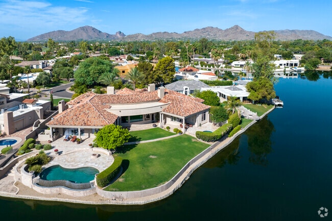 McCormick Ranch is one of the few places in the Phoenix area to have waterfront property.