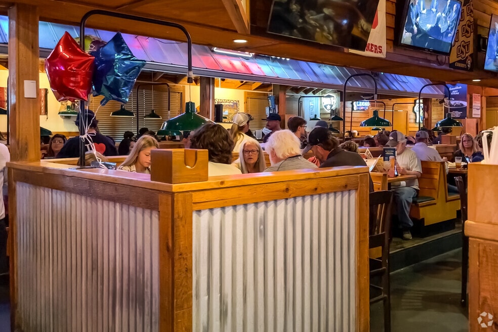 Neighborhood_Cloverleaf_V1_111223.mp4