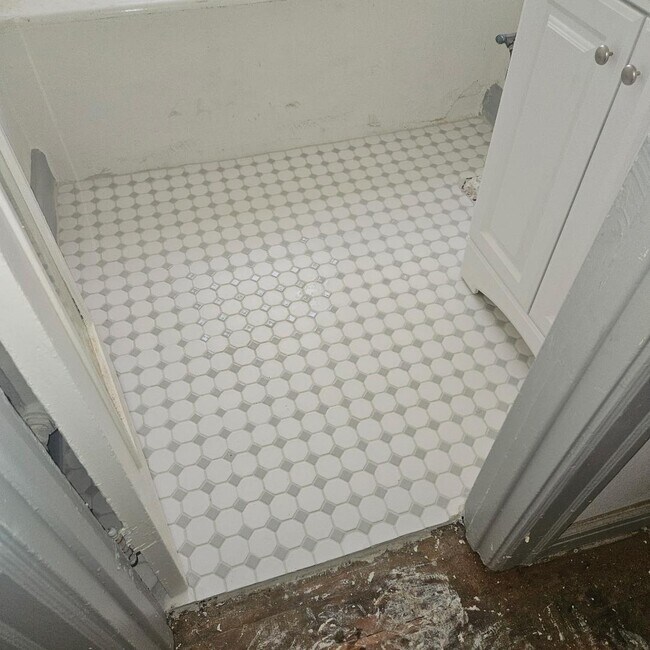 335 S Rampart Blvd unit 307, Los Angeles, CA 90057 - photo 6