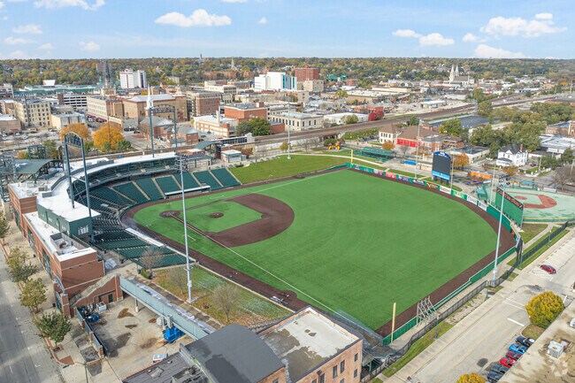 The Joliet Slammers are a professional baseball team based in Joliet, Illinois.