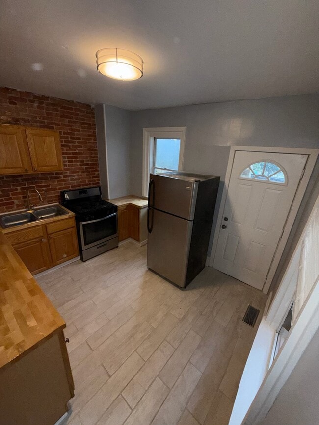 803 N Dupont St, Wilmington, DE 19805 - photo 4