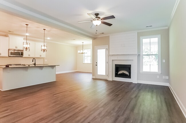 5096 Greyton Cir, North Augusta, SC 29860 - photo 2