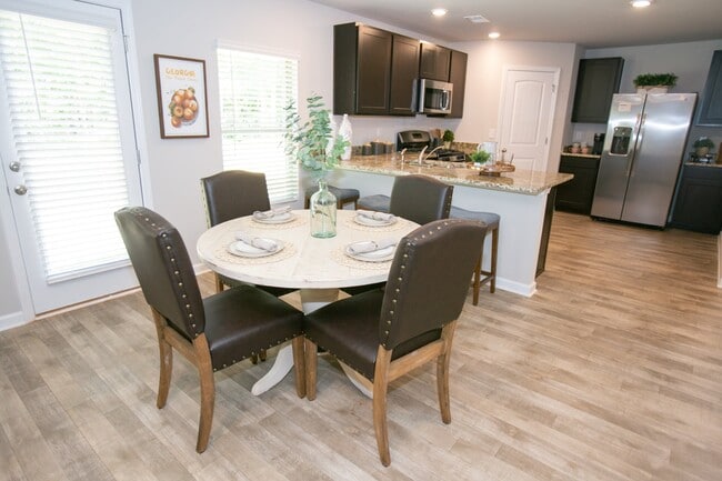 5367 Tolar Rd, South Fulton, GA 30213 - photo 4