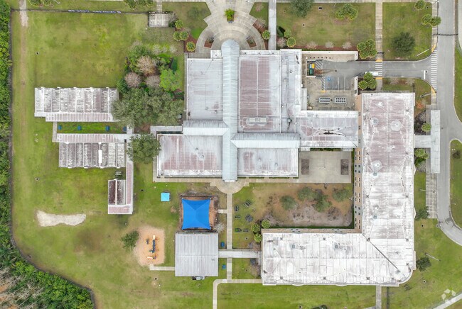 Hunters Creek Elementary School is in the Orange County Public School System.