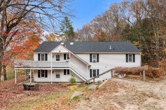 21 Plaza Village Rd Unit B, Plymouth, NH 03264